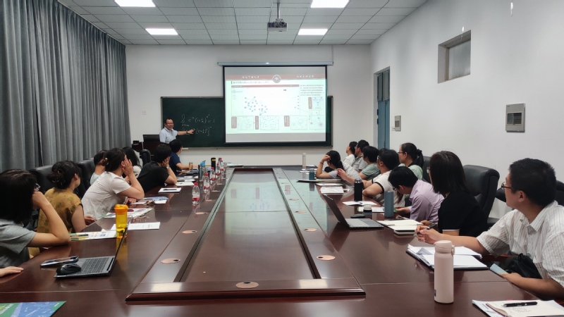山东大学张天德教授应邀来我校作考研辅导专题报告